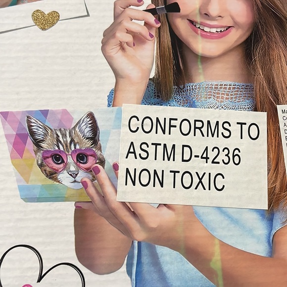 Kids Make-Up Set - Picture 4 of 6